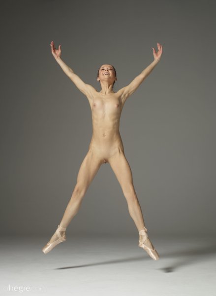 Magdalena-erotic-ballet-29-10000px