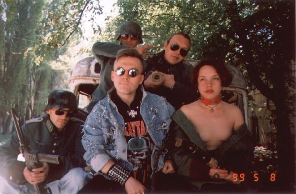 Красня Плесень - пьяненькие девочкипослушайтеД