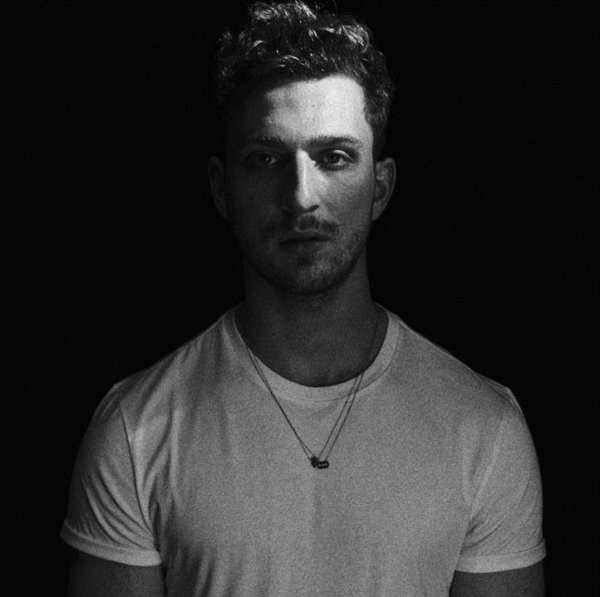 Two Feet - Go f*ck yourself (SMS)