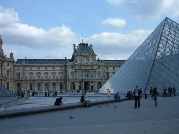 Cour Napoléon 2005 (2844228942)