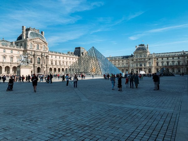 Cour Napoléon in 2018 (30846327187)