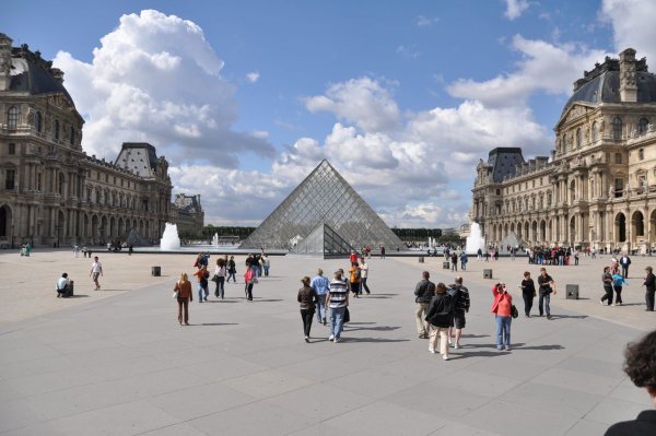 Cour Napoléon (20090914)