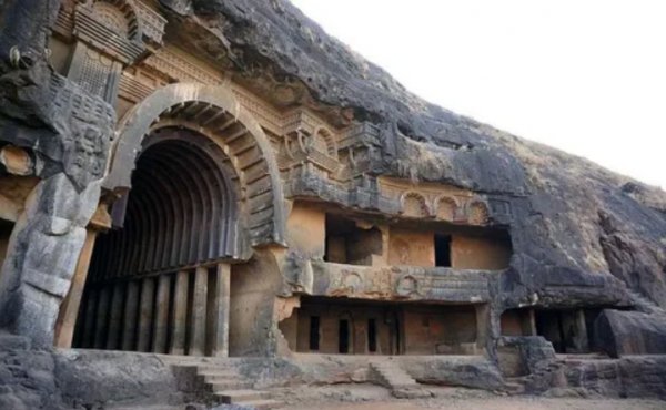 Пещеры Бхаджа..