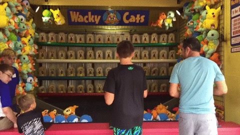 Старший меткий был детина, средний сын и так и сяк, младший в