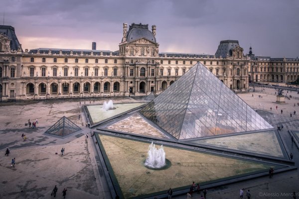 Cour Napoléon du Louvre (228021559)