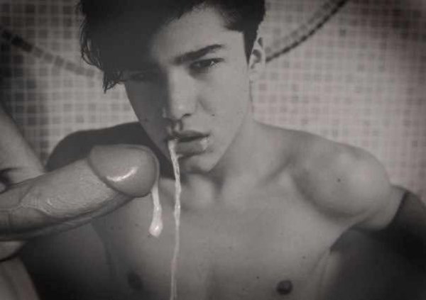 Песня про - Рому Жёлудь