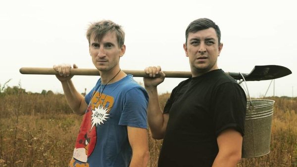 Бампер і Сус - Шо там у нас (by LEONSee)