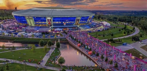 Донбасс Арена. 2012 год...