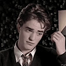 Cedric-diggory-robert-pattinson (3)