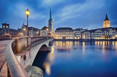 Photo-cityscape-of-night-zurich-switzerland