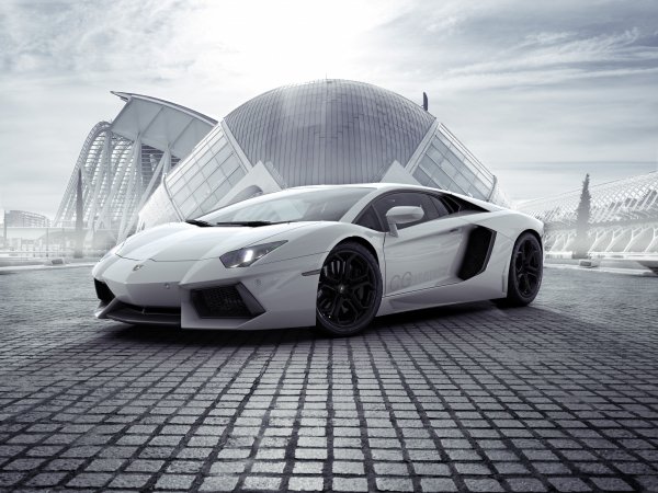 Lamborghini-aventador-white