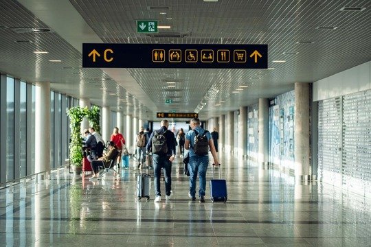 Терминал аэропорта Латвия
