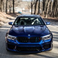 bmw-m5-f90-blue-forest-adaptive-led-sight