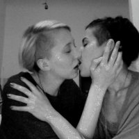 Kiss