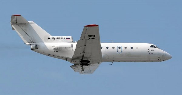 ЯК-40