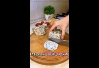 Говорят сало очень полезное, пожалуй можно с этимСогласиться