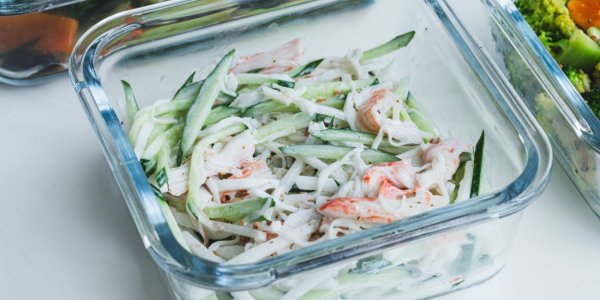 Витаминный салат &quot;Дайкон&quot; с крабовым мясом