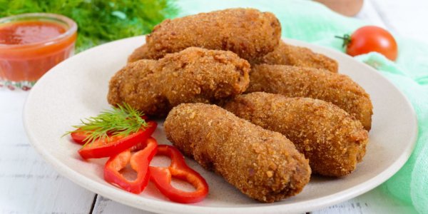 Ароматные мясные зразы с яйцом - на сковороде