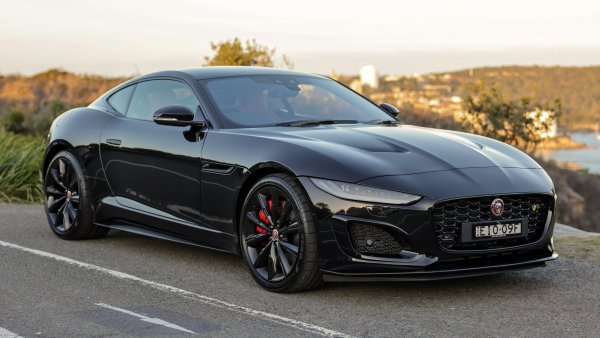 Cars-type-coupe-jaguar