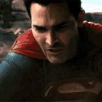 Tyler-hoechlin-superman (4)