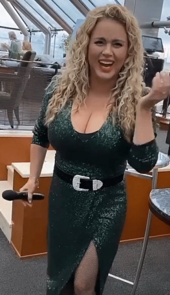 Анна Семенович