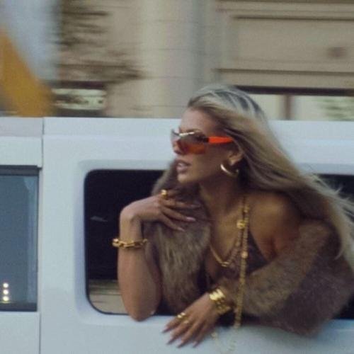Люся Чеботина - Welcome To Moscow (Red Line &amp; M1CH3L P Radio Remix)