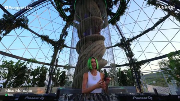 Miss Monique - The Dome at UNVRS