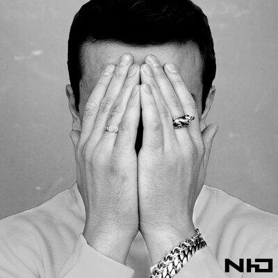 NЮ - Поломало