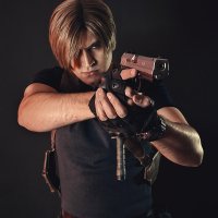 LEON KENNEDY. Cosplay: ZaraCosplay (Reddit).