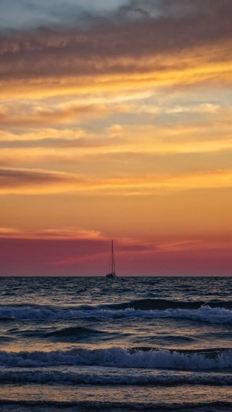 Анапа. Закат на море. Высокий берег