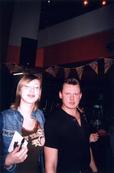 picture_393437680