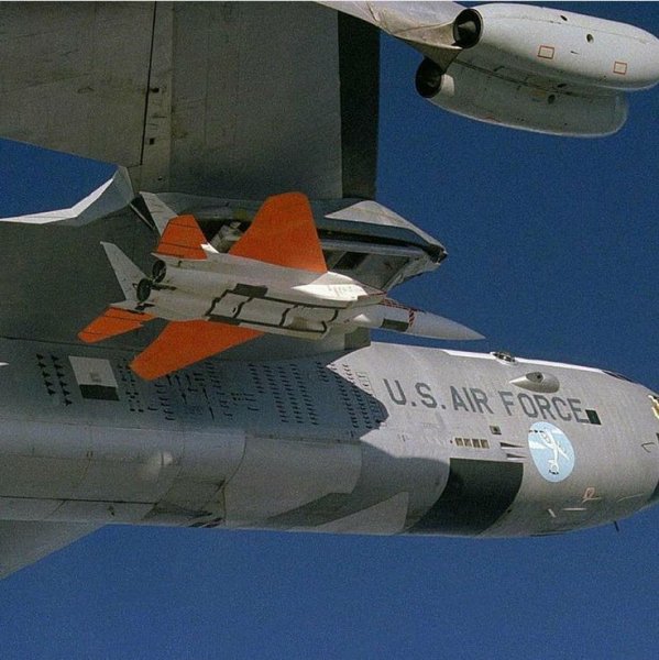 B-52&amp;amp;F-15