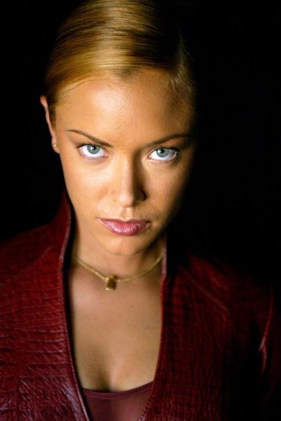 Кристанна Локен