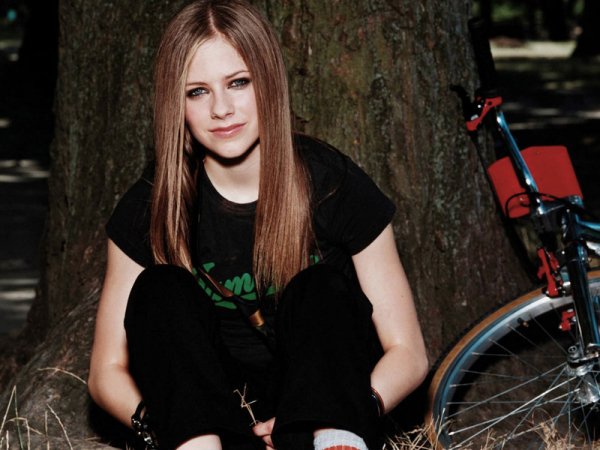 Avril lavigne 73-medium