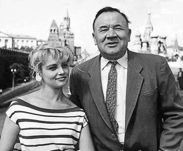 Наталия Кустинская и Борис Андреев на фотографии 1959 года