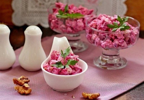Салат &quot;Виoлeтта&quot; со свеклой и сыром