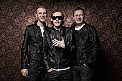Hard Rock Sofa &amp;amp; Dirty Shade - Collapsar