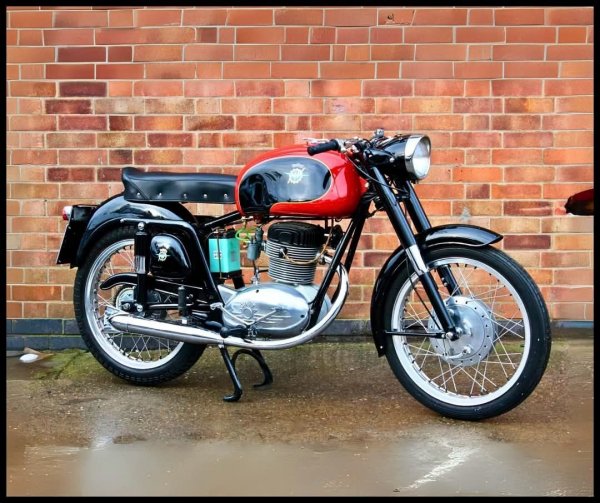 MV AGUSTA 175 TURISMO (1975г.)
