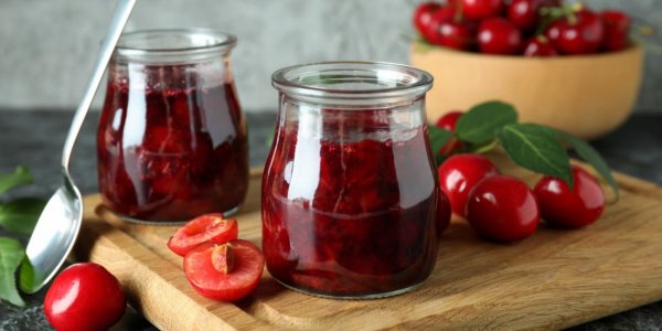 Варенье из вишни и абрикосов - на зиму