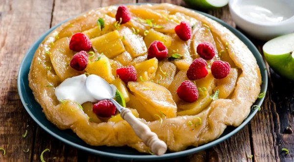 Пирог с яблоками