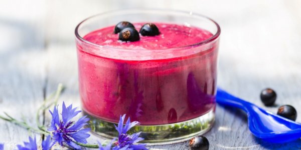 Мусс из чёрной смородины и сливок