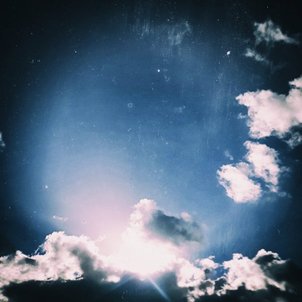 Sombra Bieu - Between the Stars