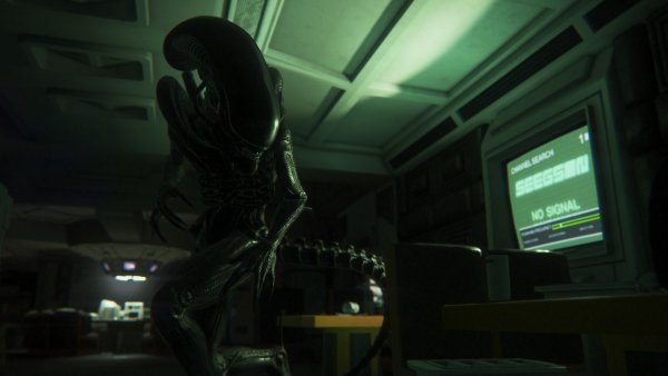 Christian Henson/Joe Henson &amp; Alexis Smith - Alien Reveal