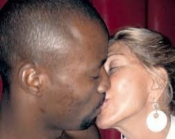 Kiss
