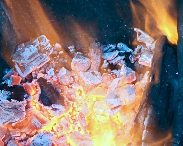 Жар на шашлыки