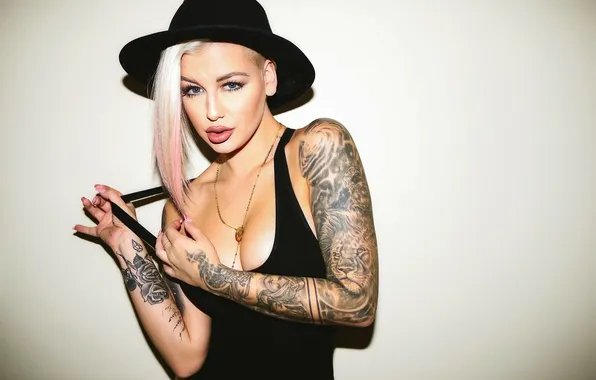 Model-tatu