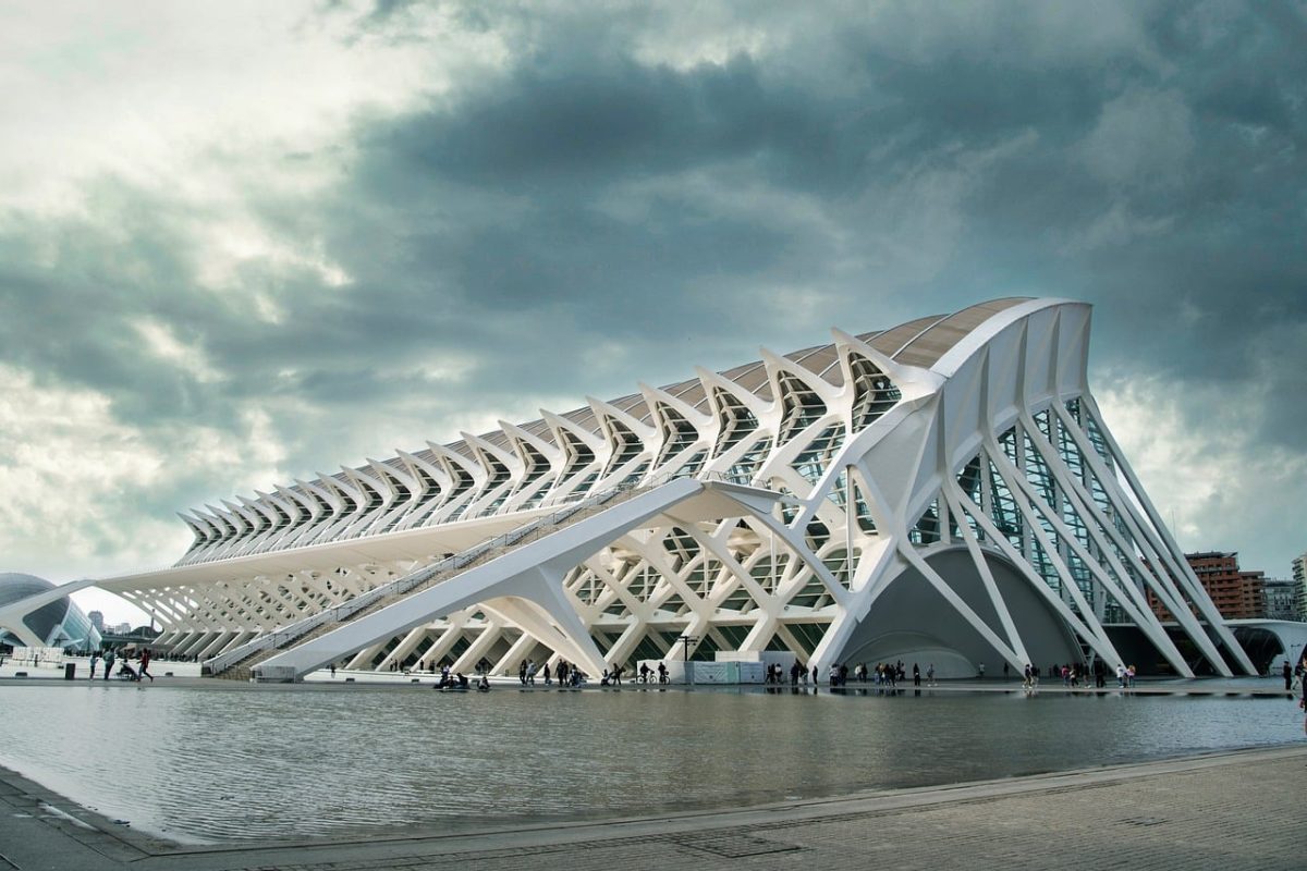 architecture, modern, clouds, science, spain, valencia, museum, art, history, water, skyscrapers, tourism, nature, city, sky, tourist, structural, iconic