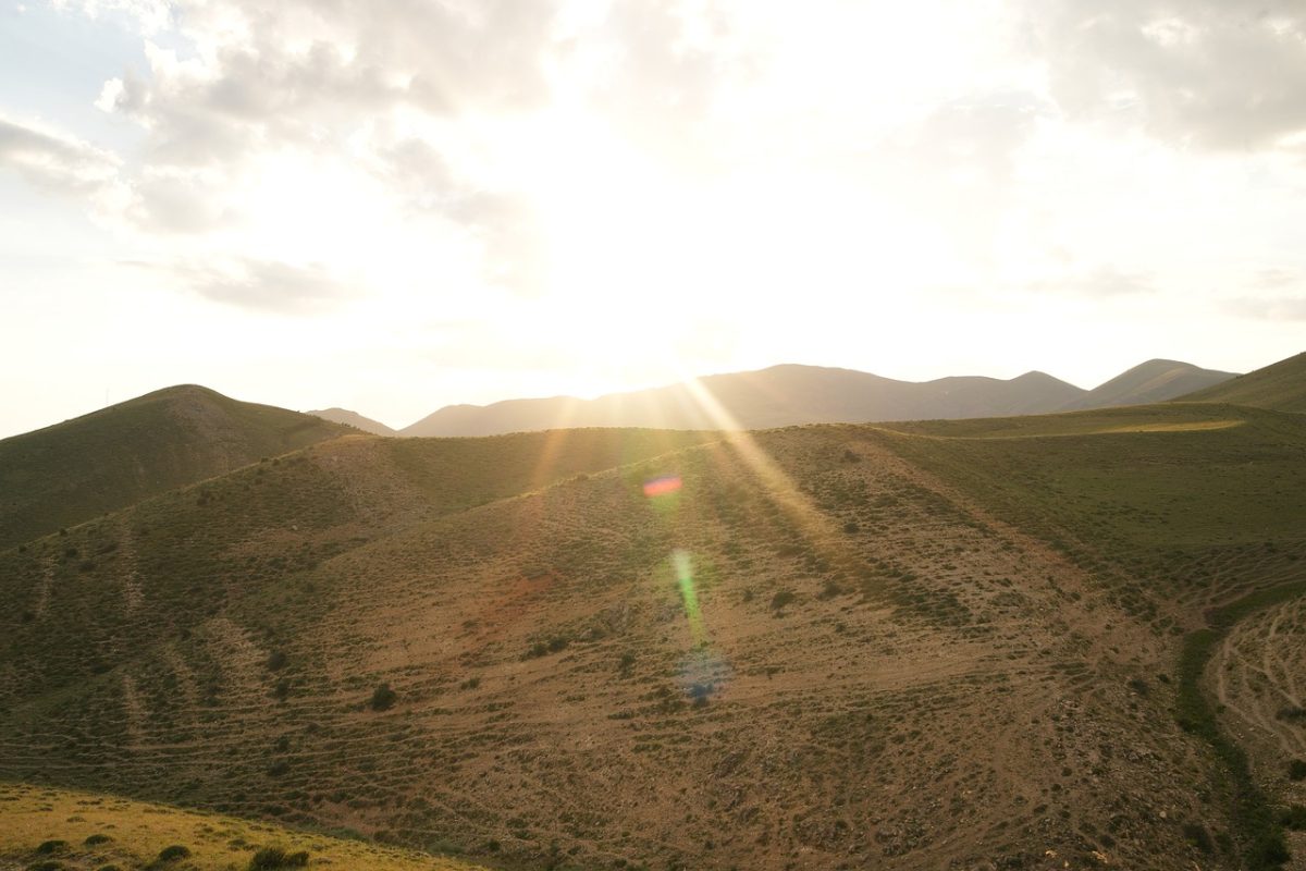 mountains, sunset, sunbeam, nature, hills, landscape, sky, light, sunny, east, freshness, desert, calm, journey, view, open space, peaceful, scenic view, outdoors, natural beauty