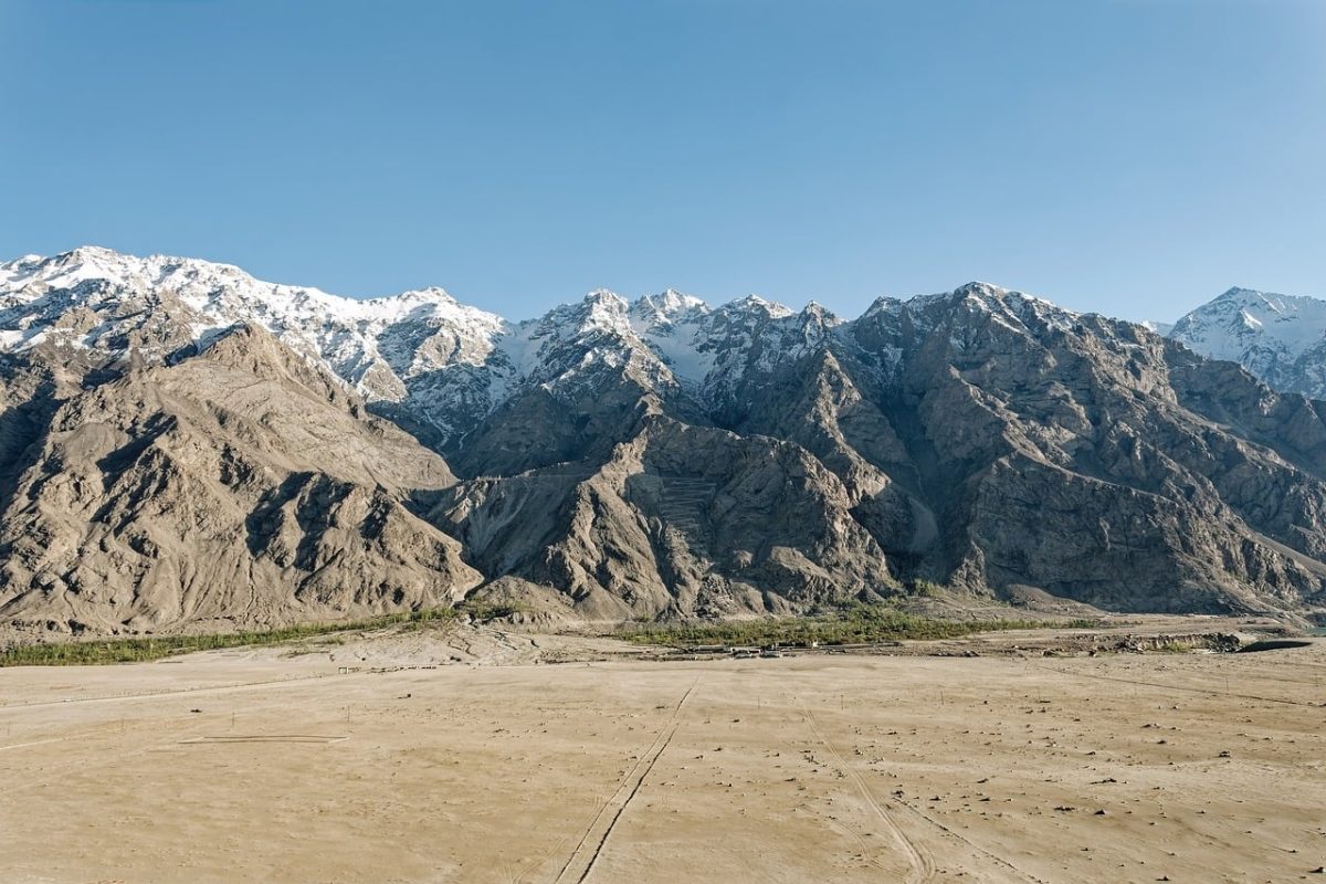 mountain, karakoram, landscape, pakistan, mountain range, mountains, gilgit-baltistan, blue sky, dry, sarfaranga, nature, valley, rock, frozen, sandy, warm, sand, rainstorm