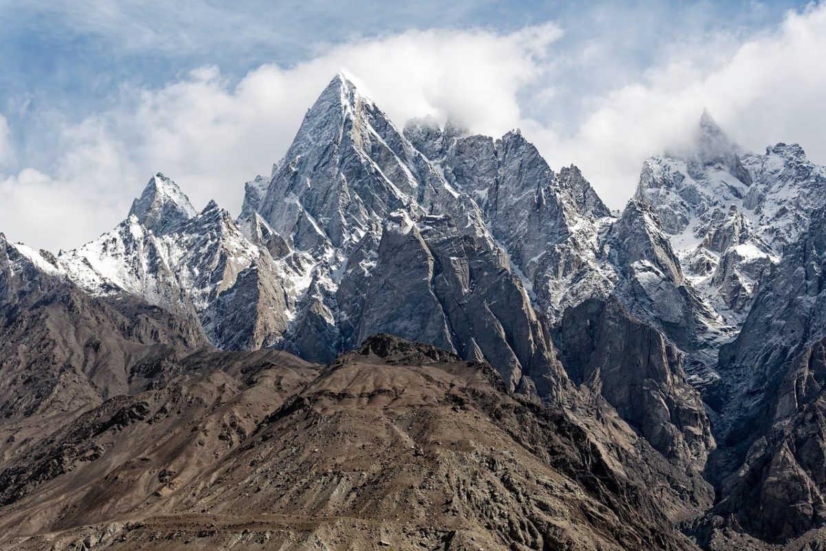 mountain, mountains, snow, nature, clouds, sky, rocky, pakistan, karakoram, gilgit-baltistan, landscape, cone, haldi cones, rock formation, peaks, climate, extreme, altitude, view, outdoor